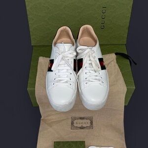 Gucci Men's White Sneakers with Black and Red Stripes